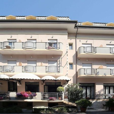 Hotel Piccinelli Rimini Exterior photo